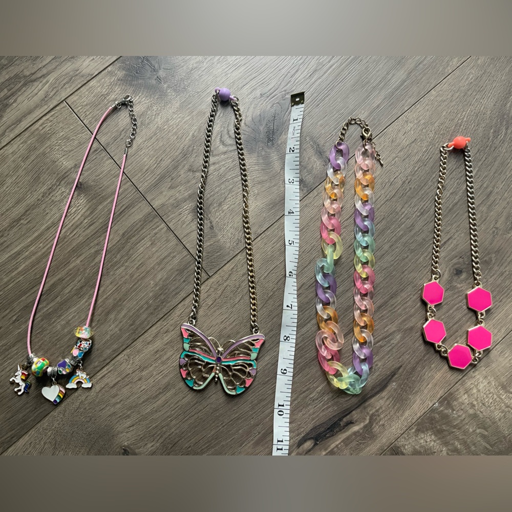 Set of 4 girls necklaces